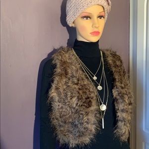 Faux Fur Leopard Vest